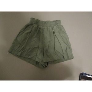 Universal Threads Shorts